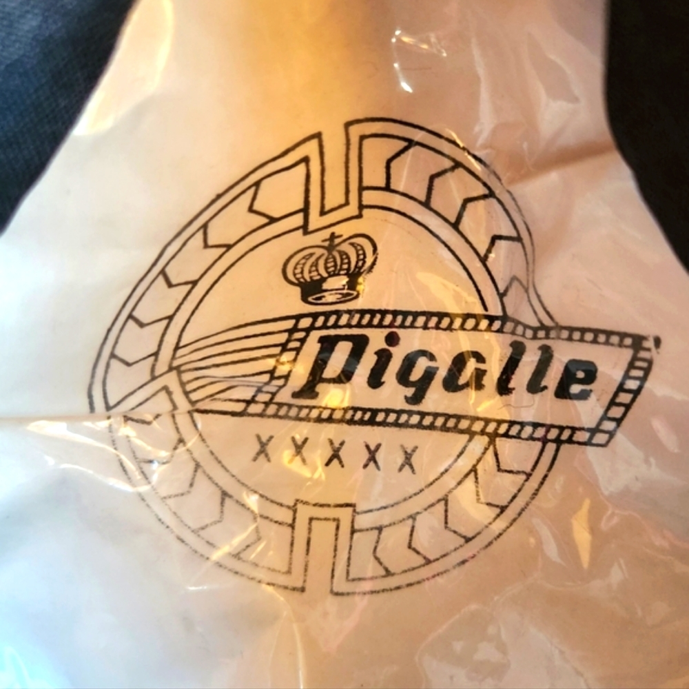 PIGALLE Sombrero RED VELVET Silver Cream Ornate Embroidery Cinco de Mayo HAT 16" - Picture 6 of 7
